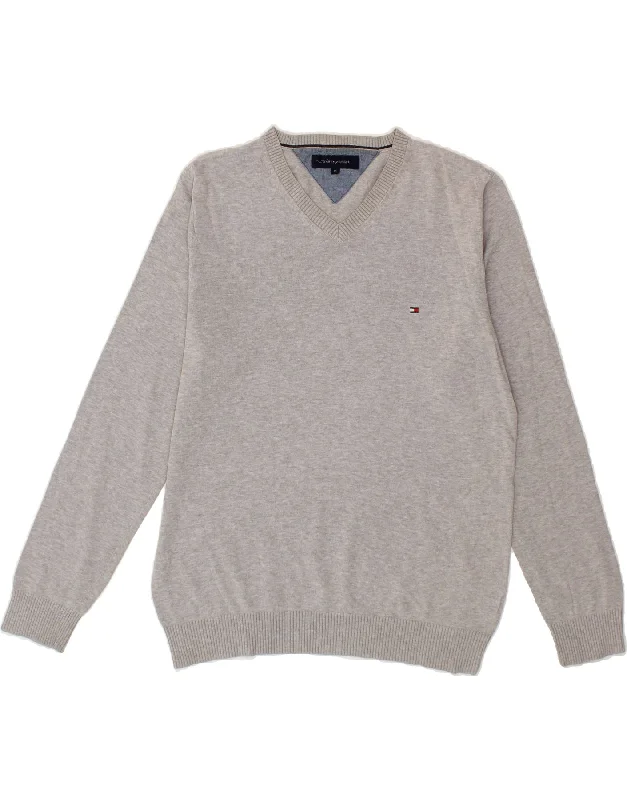 TOMMY HILFIGER Mens V-Neck Jumper Sweater Medium Grey Lace Blend Ribbed Blend Corduroy Blend TOMMY HILFIGER Mens V-Neck Jumper Sweater Medium Grey Lace Blend Ribbed Blend Corduroy Blend