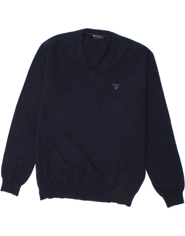 GANT Mens V-Neck Jumper Sweater XL Navy Blue Lambswool Welt Pockets Slit Pockets Flap Pockets GANT Mens V-Neck Jumper Sweater XL Navy Blue Lambswool Welt Pockets Slit Pockets Flap Pockets