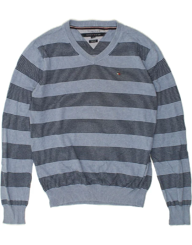 TOMMY HILFIGER Mens V-Neck Jumper Sweater Medium Blue Striped Cotton Fitted Loose Oversized TOMMY HILFIGER Mens V-Neck Jumper Sweater Medium Blue Striped Cotton Fitted Loose Oversized