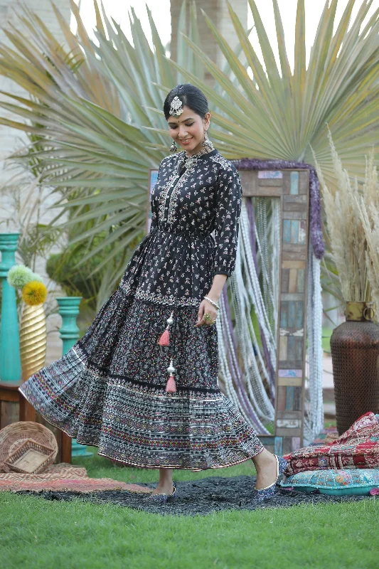 Jashvi Black Ethnic Motif Printed Pure Cotton Tiered Maxi Dress. Fashionable Faux Wrap Maxi Dress Jashvi Black Ethnic Motif Printed Pure Cotton Tiered Maxi Dress. Fashionable Faux Wrap Maxi Dress