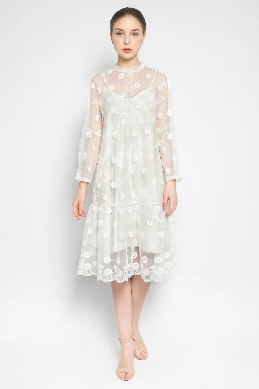 Buttercup Dress in White