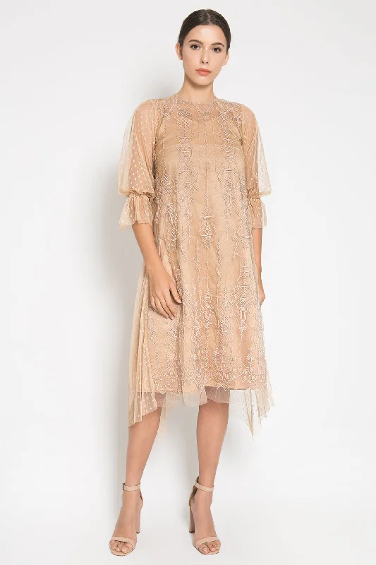 Palvine Dress in Nude