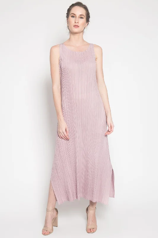 Lana Dress in Lilac