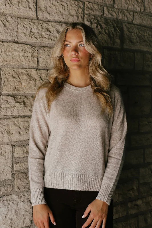 Tenlea Hunter - Cashmere Crewneck Sweatshirt in Sandwisp Heather Hoodie with Frayed Bohemian Relaxed