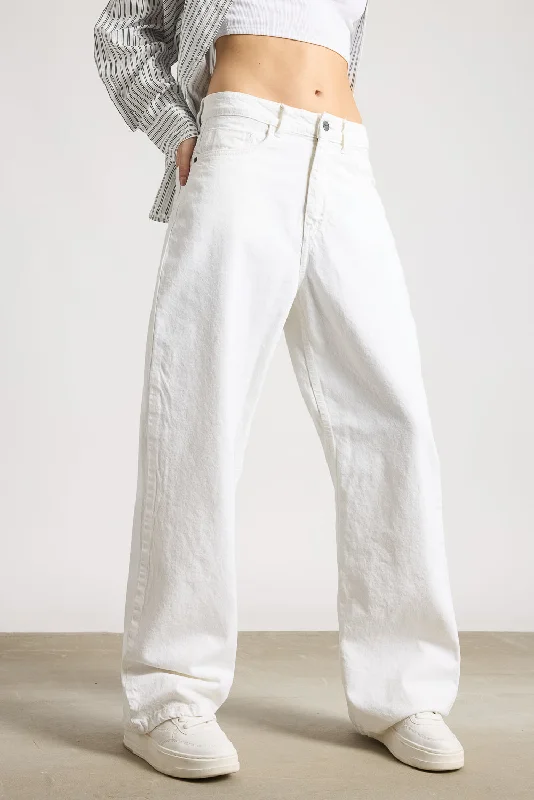 Iconic White Wide Leg Jeans Stylish High-Waist Jeans