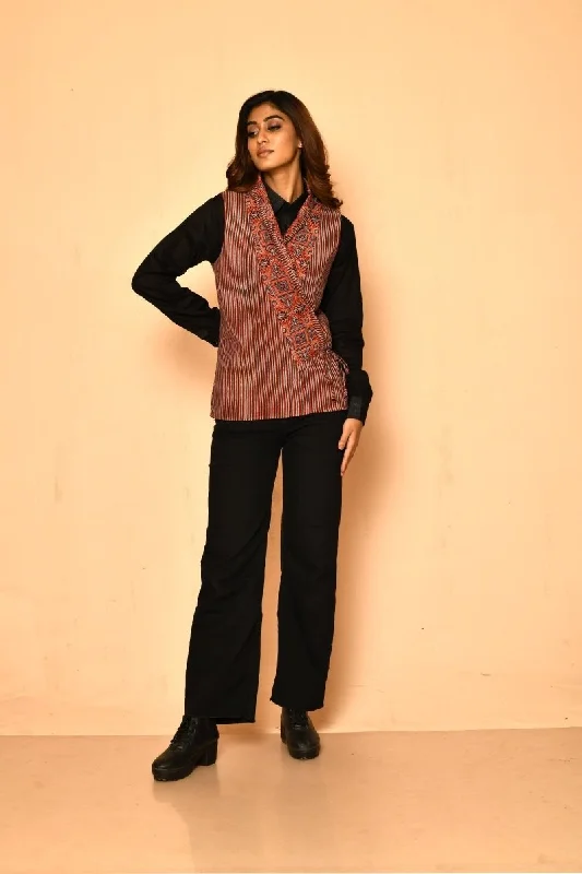 Red Cotton Ajhrak Shawl Jacket for Women V-Neck Jacket Boat Neck Jacket Square Neck Jacket Red Cotton Ajhrak Shawl Jacket for Women V-Neck Jacket Boat Neck Jacket Square Neck Jacket